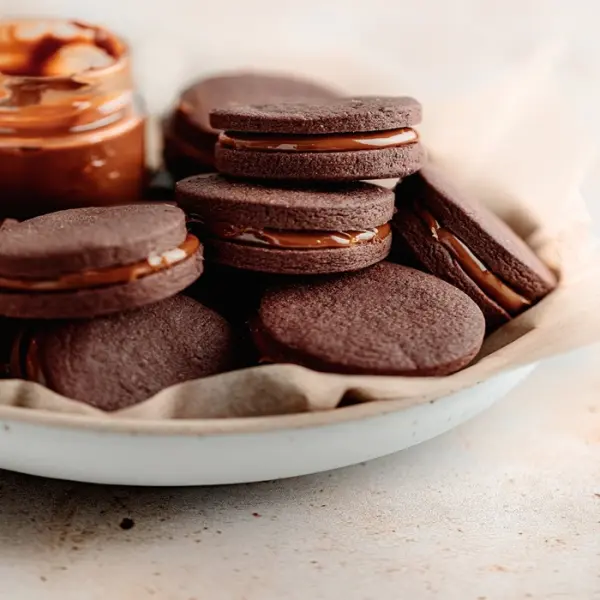 Chocolate alfajores