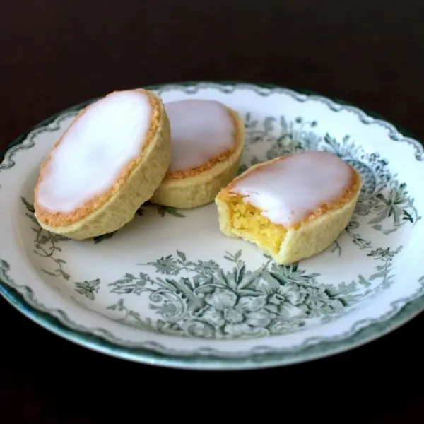 Mazariner (Scandinavian Almond Tartlets)
